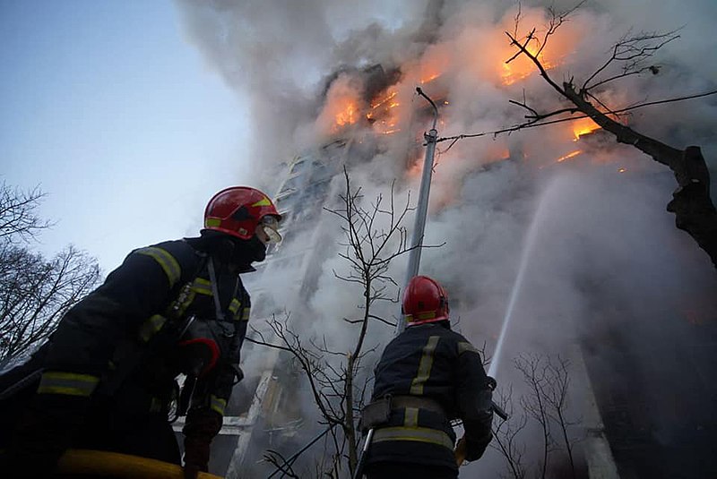 File:16-storey house in Sviatoshynskyi District after shelling on 15 March 2022 (05).jpg