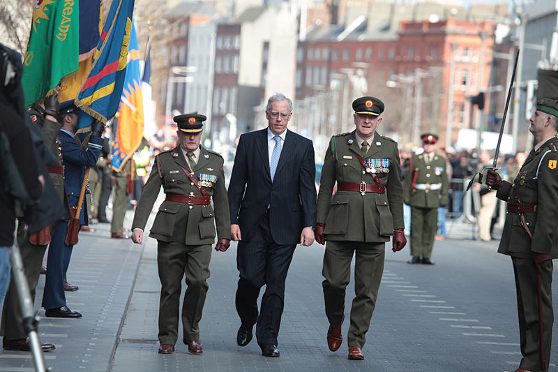 File:1916 Commeration of the Easter Rising Wreath Laying at GPO (4489059575).jpg