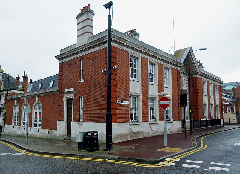 File:2016 Woolwich, Old Magistrates Court 2.jpg