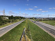 PA Route 33 North in Lower Nazareth Township 2022-09-28 10 23 16 View south along Pennsylvania State Route 33 from the overpass for Hecktown Road in Lower Nazareth Township, Northampton County, Pennsylvania.jpg