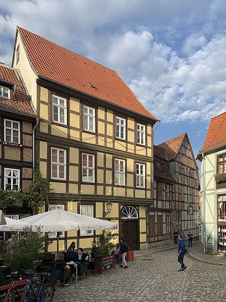 File:2023 Oct - Quedlinburg - Schloßberg Finkenherd - IMG 11.jpg