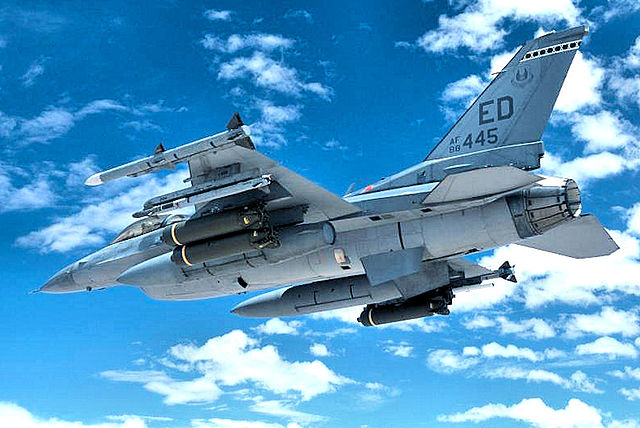 File:416th Flight Test Squadron - General Dynamics F-16C Block 42C Fighting  Falcon 88-0445.jpg - Wikipedia