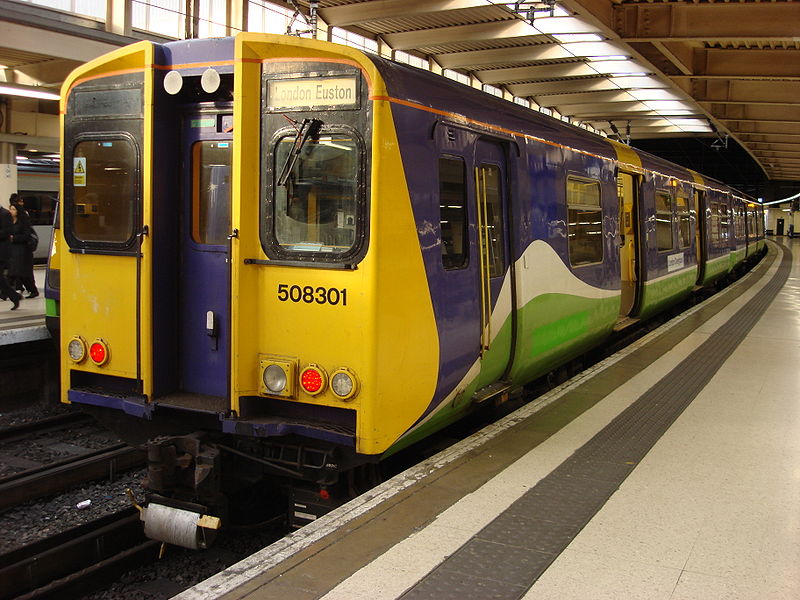 File:508301 at Euston.jpg