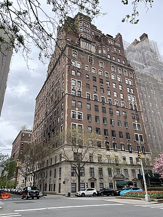 <span class="mw-page-title-main">720 Park Avenue</span> Residential building in Manhattan, New York