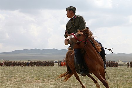 Tập_tin:A_Mongolian_soldier_performs_during_the_opening_ceremony_for_exercise_Khaan_Quest_2013_at_the_Five_Hills_Training_Area_in_Mongolia_Aug._3,_2013_130803-M-MG222-004.jpg