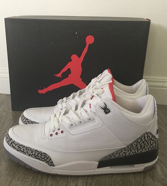 File:Air Jordan III, (White Cement Colorway).jpg - Wikipedia