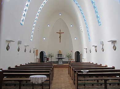 The interior in 2017 Amlwch, Our Lady Star of the Sea (35833209016).jpg