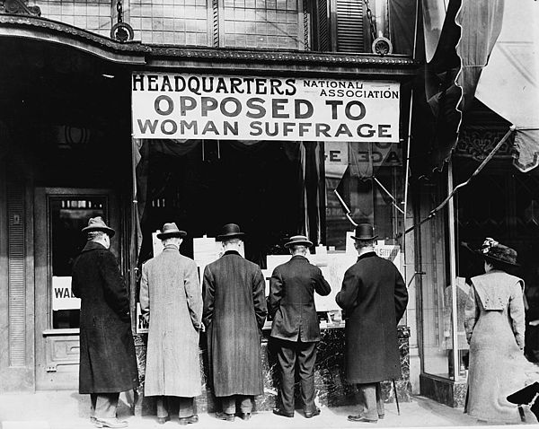 American antisuffragists in the early 20th century
