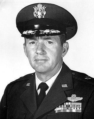 <span class="mw-page-title-main">Everett W. Holstrom</span> United States Air Force general (1916–2000)