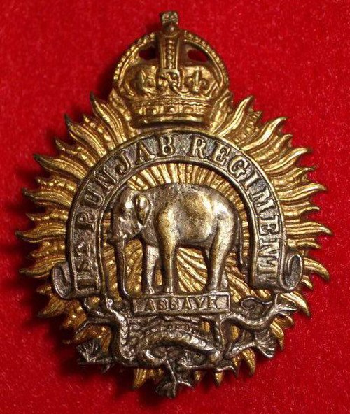 Regimental cap badge of the 1st