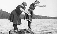 File:Women in bikinis at an aerobics class at Hietaniemi beach.jpg -  Wikipedia