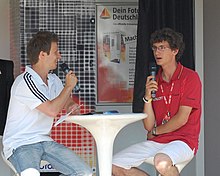 Benjamin Winter in an interview (on the right)