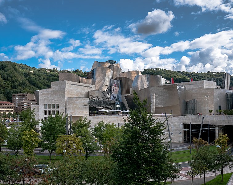 File:Bilbao - Museo Guggenheim 01.jpg