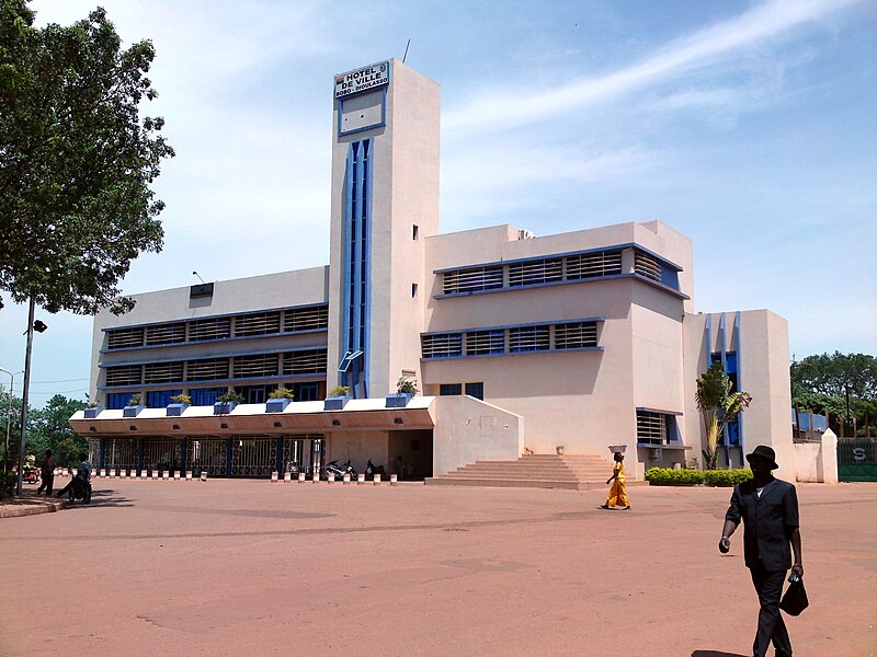 File:Bobo-Dioulasso TownHall2.jpg