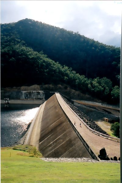 File:Borumba dam wall QLD - panoramio.jpg