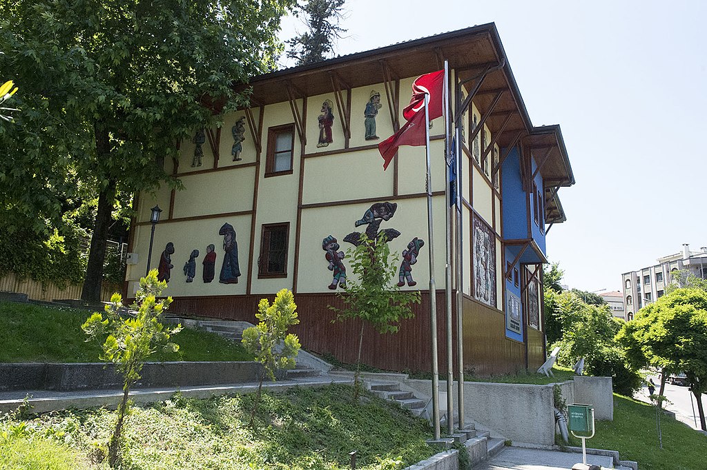 Bursa Karagöz Museum exterior 7557