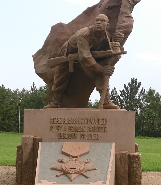 File:CHOGM Monument 3 (cropped).jpg