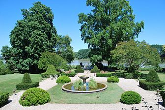 Cadaujac Château Malleret Garten 2.jpg