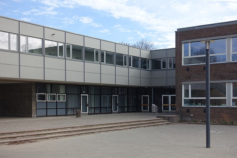 File:Carl-Sonnenschein-Schule (Berlin-Mariendorf).jpg