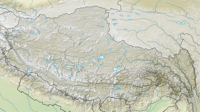 Mapa konturowa Tybetańskiego Regionu Autonomicznego, po prawej znajduje się punkt z opisem „miejsce bitwy”