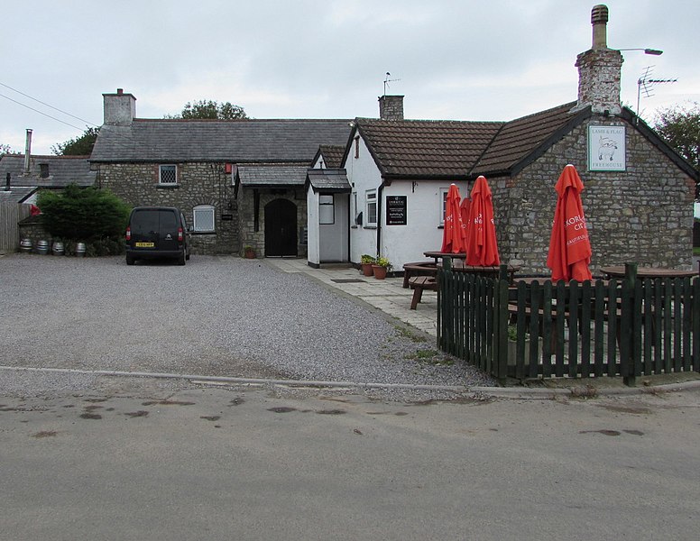 File:Church Street side of the Lamb & Flag, Wick, Vale of Glamorgan (geograph 6250293).jpg