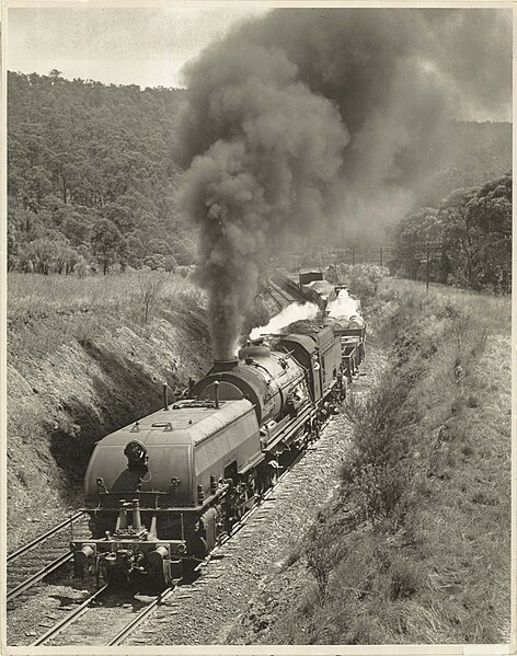 File:Class AD6002 Garratt locomotive trial run.jpg