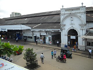 <span class="mw-page-title-main">Fort railway station</span> Railway station in Colombo, Sri Lanka
