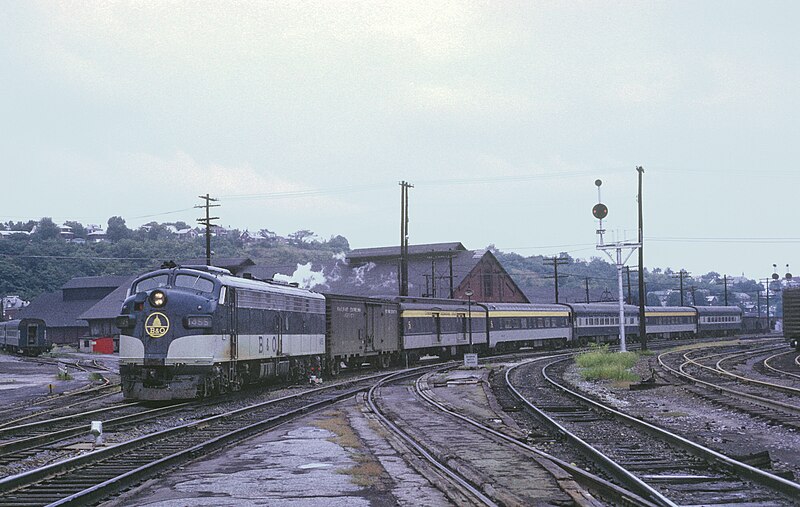 File:Combined Metropolitan and Shenandoah at Cumberland, August 1970 (27649142551).jpg