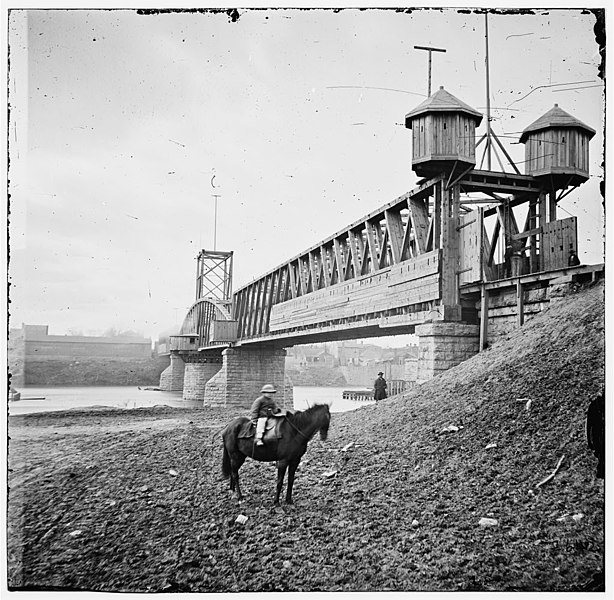 File:Cumberland River Bridge.jpg