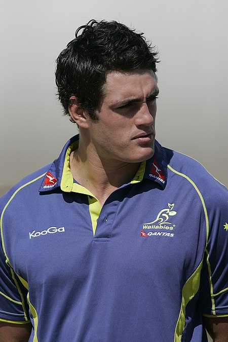 Dave Dennis (Australian rugby union player) in October 2012.jpg