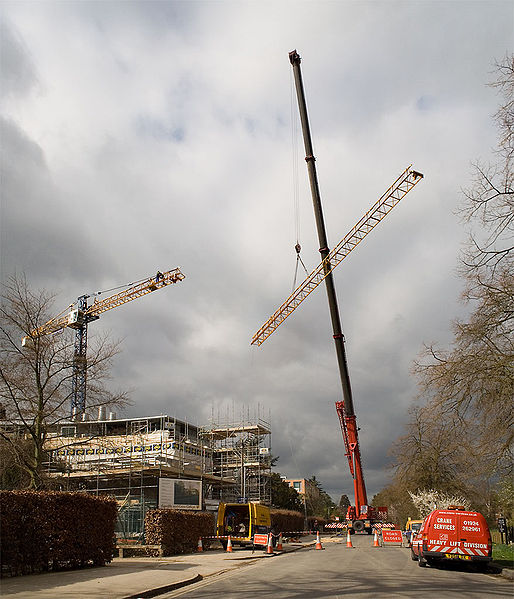 File:Deconstructing crane.jpg