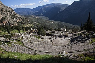 The theatre at Delphi Delfoi temple skyline view.jpg