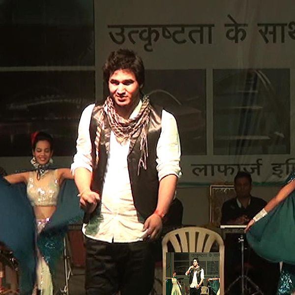 File:Dev Negi at Lafarge Intimacy 2014-05-27 18-58.jpg