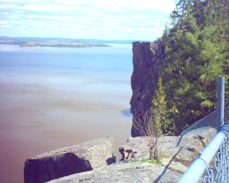 File:Devil's Rock Lookout - panoramio - Jean-Paul Lefaivre.jpg