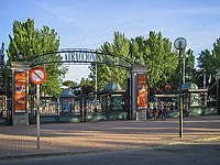 Puerta de entrada al Parque de Atracciones