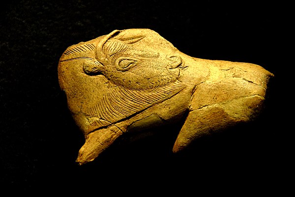 Bison Licking Insect Bite; 15,000-13,000 BC; antler; National Museum of Prehistory (Les Eyzies-de-Tayac-Sireuil, France)