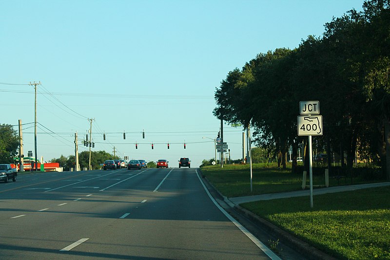 File:FL483sRoad-JctFL400sign (39474880055).jpg