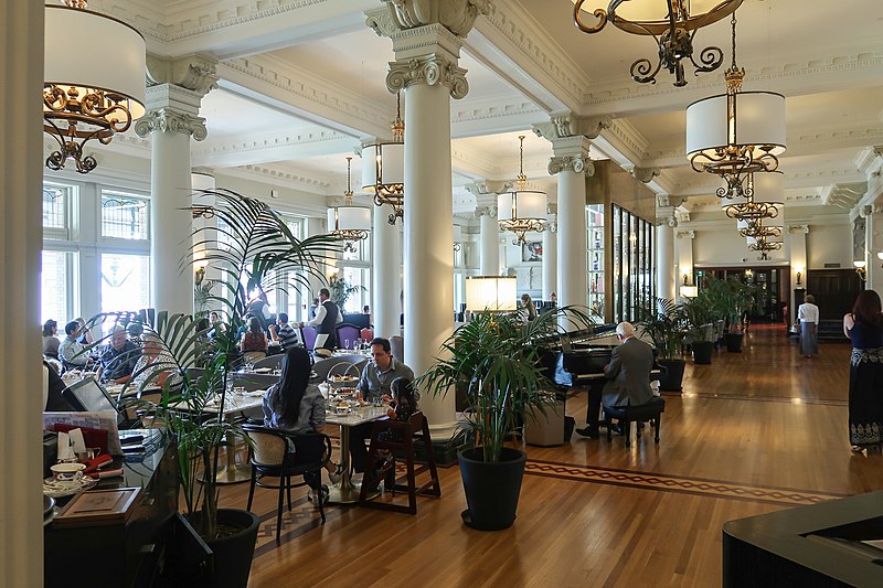 File:Fairmont Empress Lobby Lounge 2018.jpg