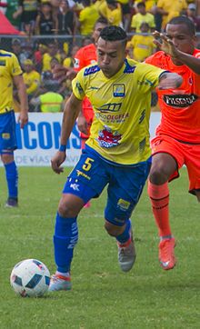 Flavio Caicedo en Delfin SC.jpg