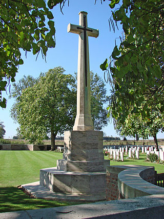 <span class="mw-page-title-main">Foncquevillers Military Cemetery</span> Cemetery located in Pas-de-Calais, in France