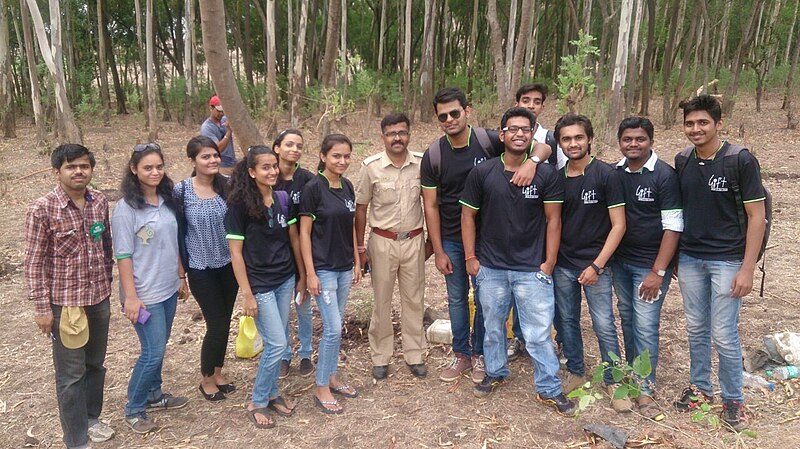 File:GIFT at tree plantation.jpg