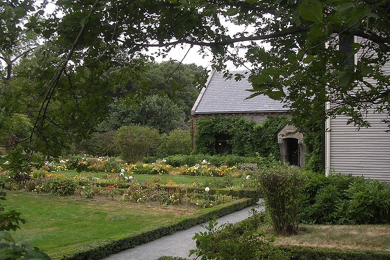 File:Gardens at the Old House, Adams National Historical Park, Quincy MA.jpg
