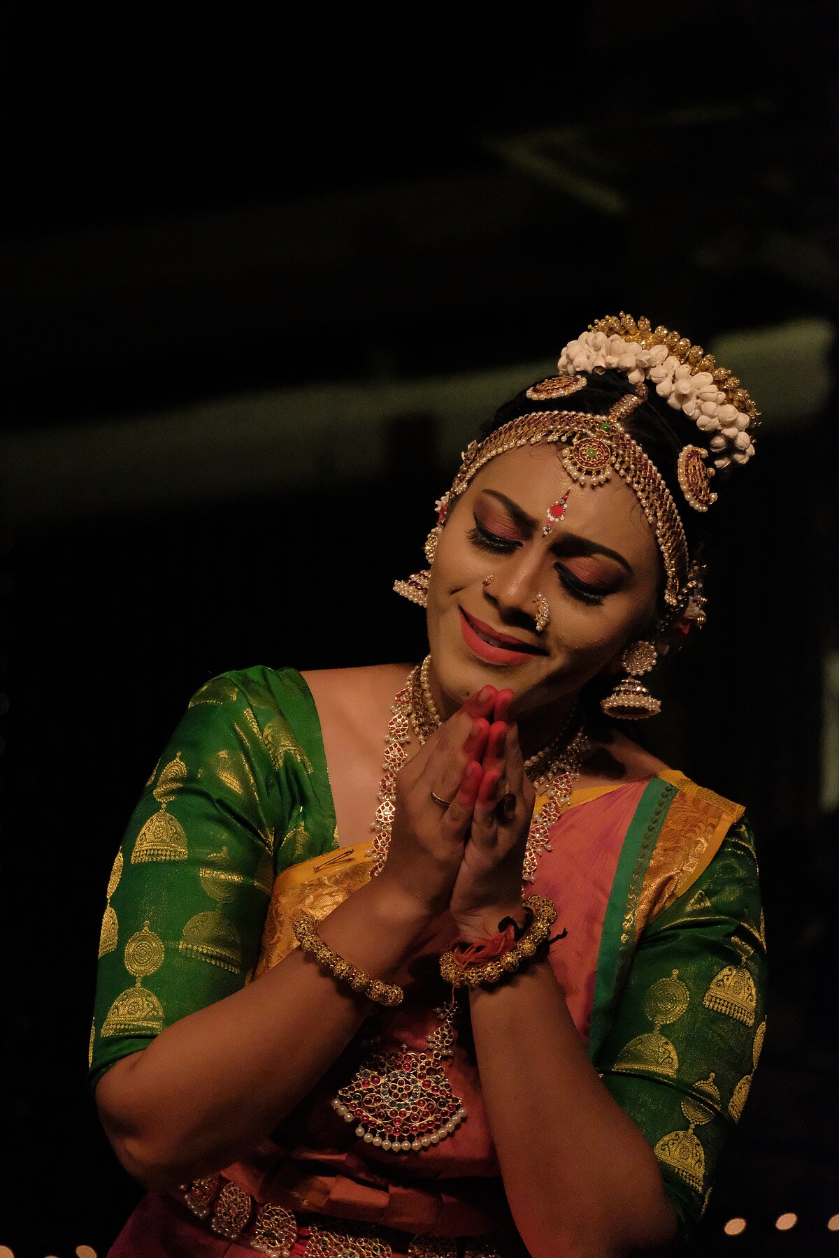 Bharatanatyam Projects :: Photos, videos, logos, illustrations and branding  :: Behance