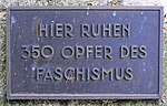 Memorial plaque Pionierstr 82 (FalFe) Nazi victims.jpg