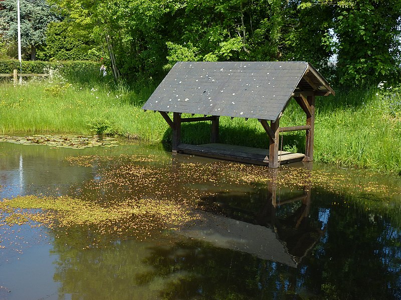 File:Giverville (Eure, Fr) Lavoir.JPG