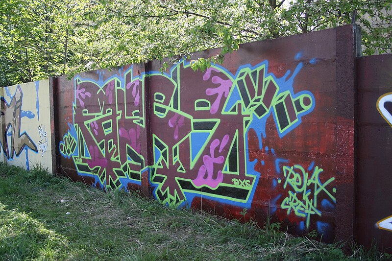 File:Graffiti 49 on legal wall of PBS (2009) in Třebíč, Třebíč District.jpg