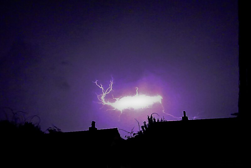 File:Great Balls of Lightning in Maastricht 20110628.jpg