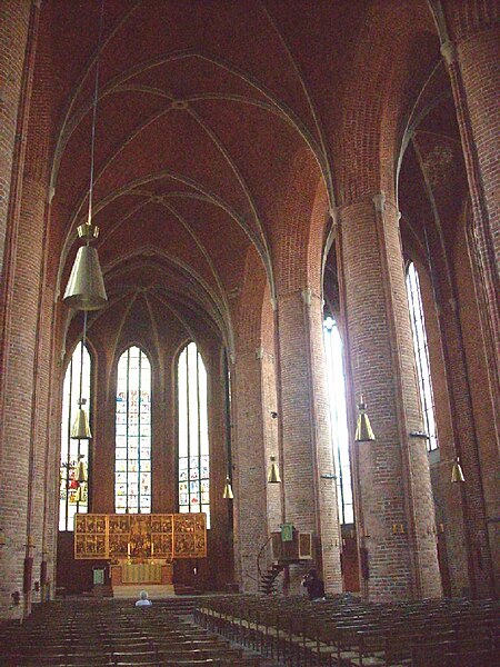 File:Hannover Marktkirche Innen.jpg