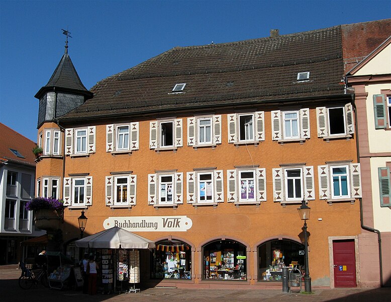 File:Haus am Marktplatz Buchen Odenwald-1.jpg