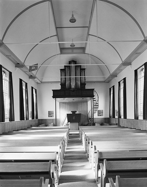 File:INTERIEUR, OVERZICHT NAAR HET ORGEL - Noordeloos - 20277966 - RCE.jpg